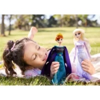 Elsa Classic Doll – Frozen 2 – 11 1/2'' - Image 4