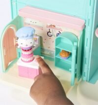 Gabby's Dollhouse Bakey with Cakey Kitchen - Image 3